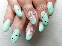 Gélové nechty 2025